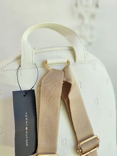 Bolso Tommy Hilfiger para dama XW05311-100YA4 COLOR BLANCO
