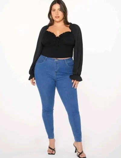 Top corto plus para dama color negro