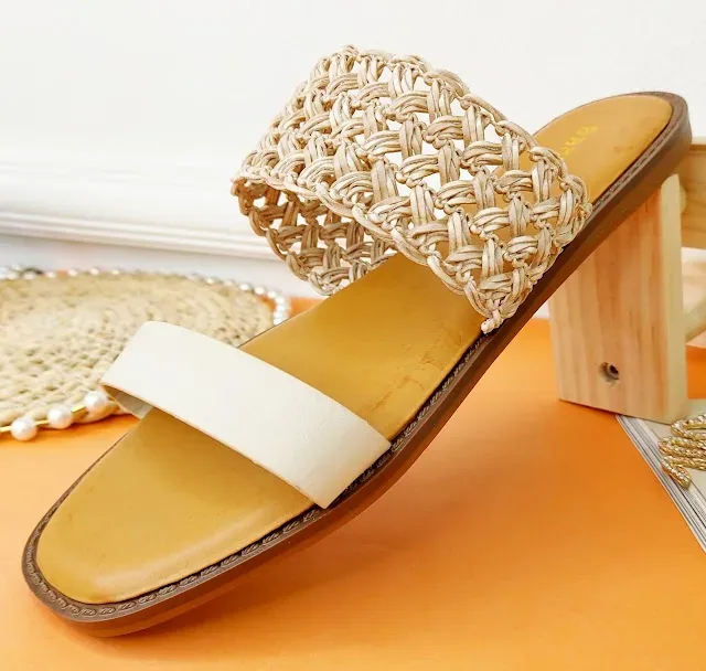 Sandalias para dama color coral y beige