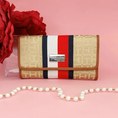 Cartera Tommy Hilfiger para dama color beige