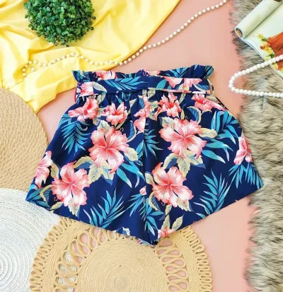 Short para dama diseño floral multicolor