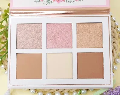 Paleta de iluminadores y contornos Beauty Creations