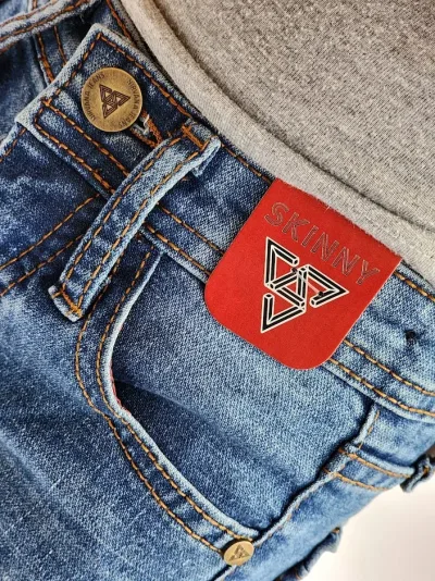 Pantalón Nirvana para niño color azul claro