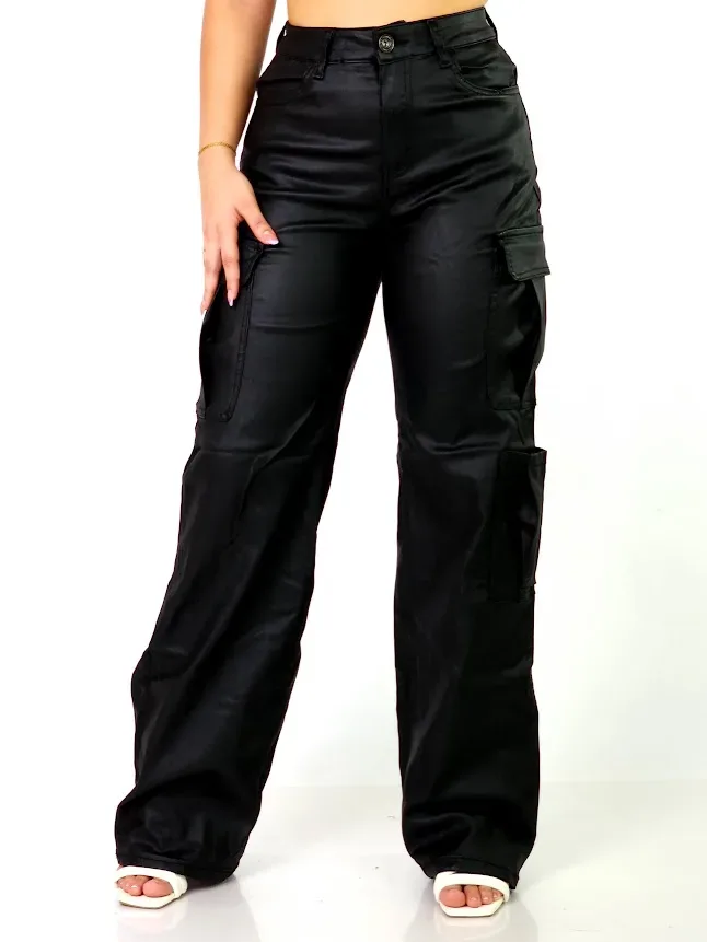 Pantalón Cargo de cuerina para dama