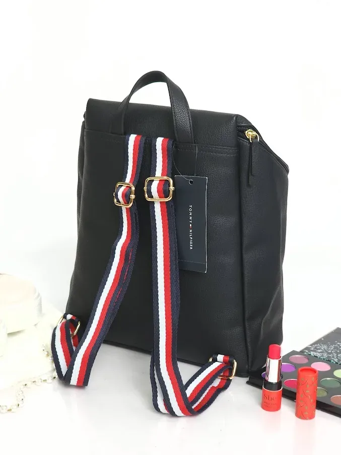 Bolso Tommy Hilfiger para dama color negro