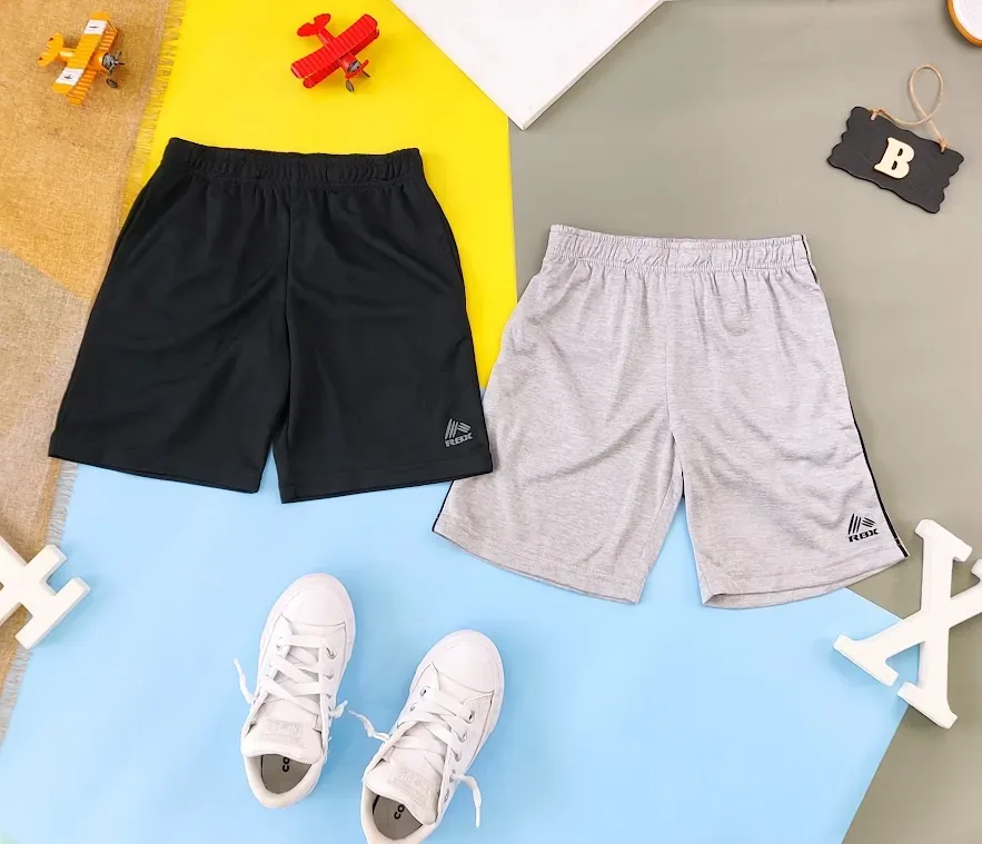 Set de pantalonetas para niños color negro y gris