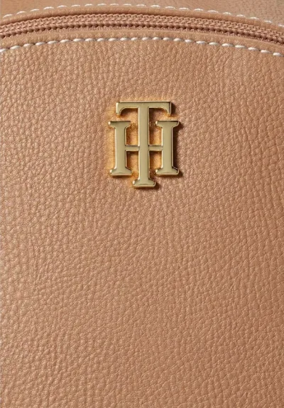 Bolso Tommy Hilfiger para dama color beige