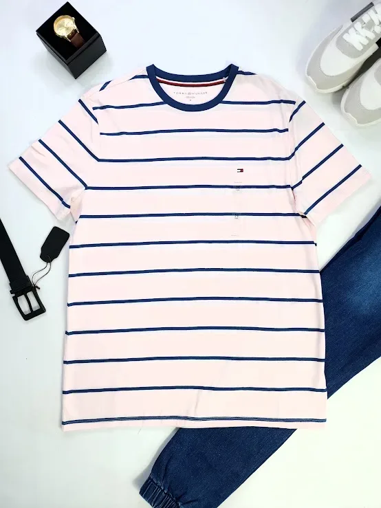 Camiseta Tommy Hilfiger para caballero a rayas.