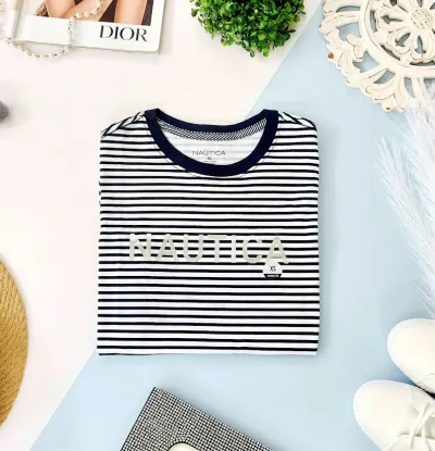 Camiseta Nautica para dama patrón a rayas blanco y azul