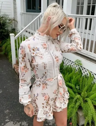 Vestido para dama color crema con diseño floral