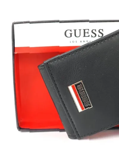 Billetera Guess  para caballero color negro