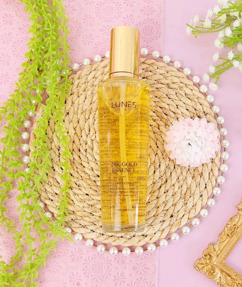 Serum Lunes oro 24K con extracto de hierbas para dama color dorado
