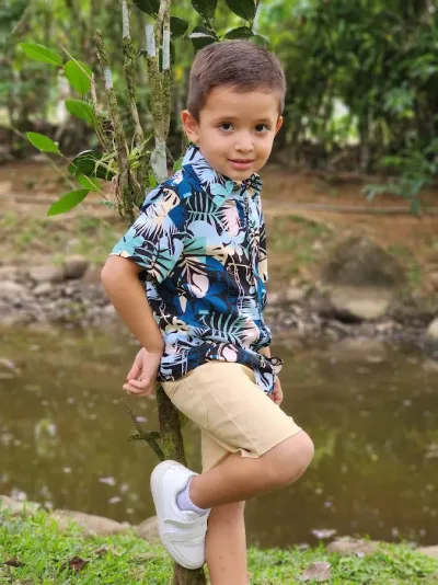 Camisa para niño diseño tropical