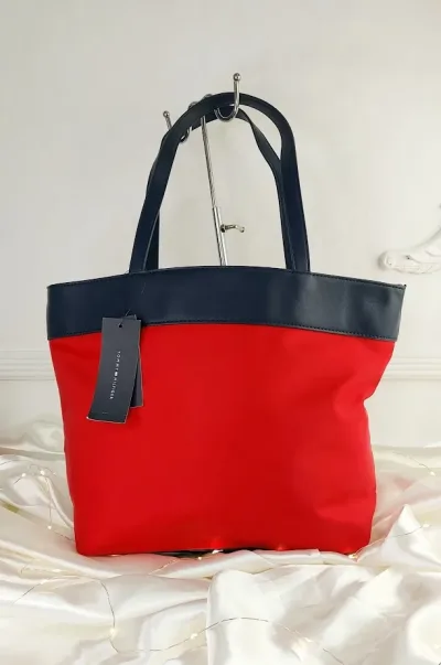 Bolso Tommy Hilfiger para dama color rojo y azul