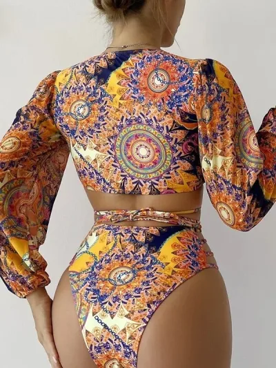Vestido de baño para dama con diseño tribal