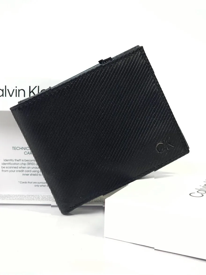 Billetera Calvin Klein para caballero color negro