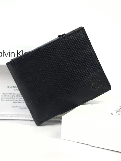 Billetera Calvin Klein para caballero color negro