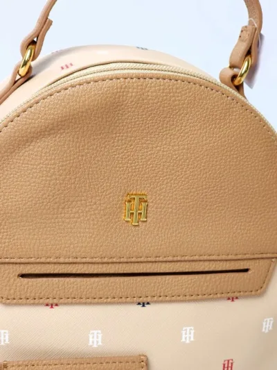 Mochila Tommy Hilfiger para dama color beige y café