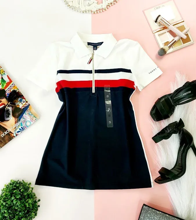 CamisetaTommy Hilfiger para dama color blanco, azul y rojo