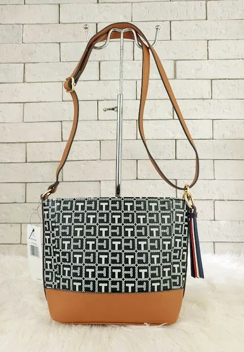Bolso Tommy Hilfiger para dama color cafe