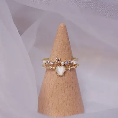Anillo de fantasía.