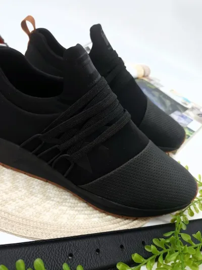Tenis para caballero color negro