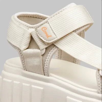 Sandalias Coral Percy 3 White Off para dama