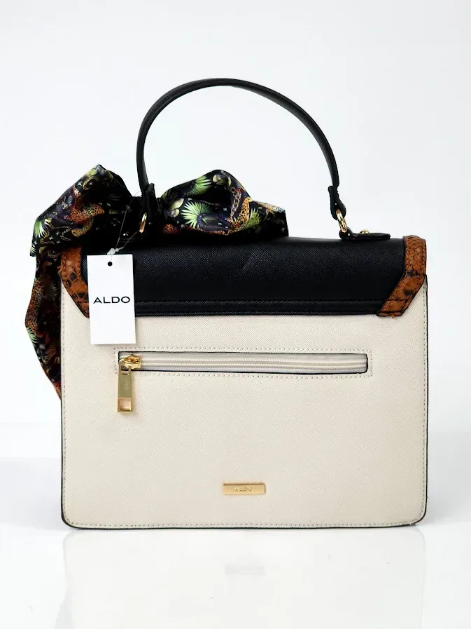 Bolso ALDO color beige con animal print