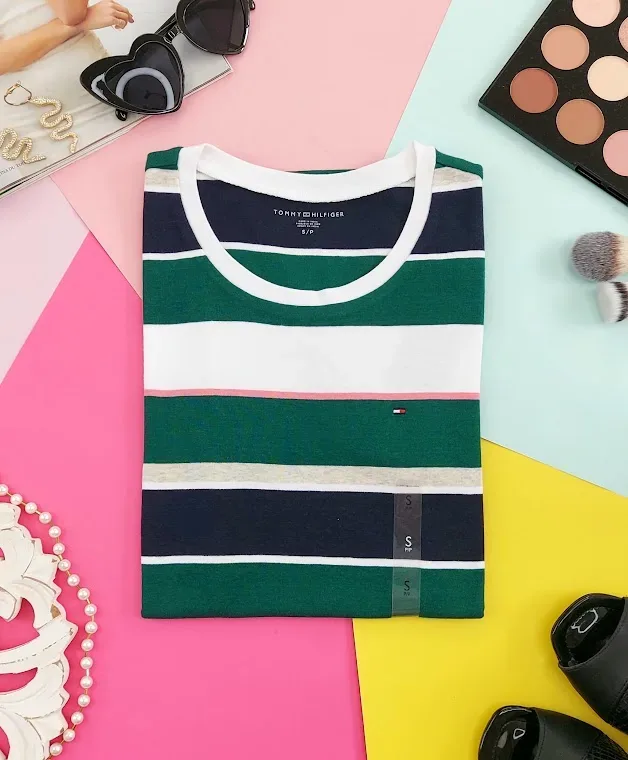 Camiseta Tommy Hilfiger para dama diseño a rayas multicolor