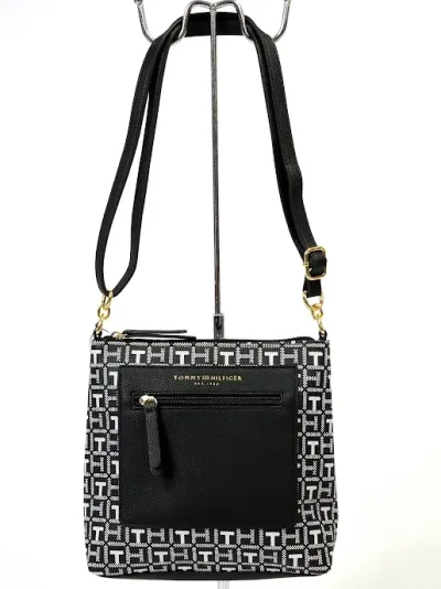 Bolso Tommy Hilfiger color negro