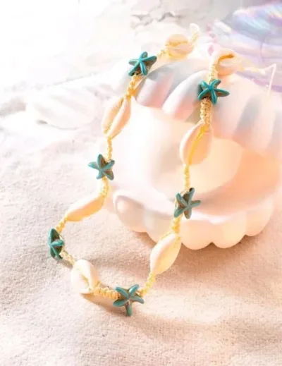 Collar con concha y estrella de mar