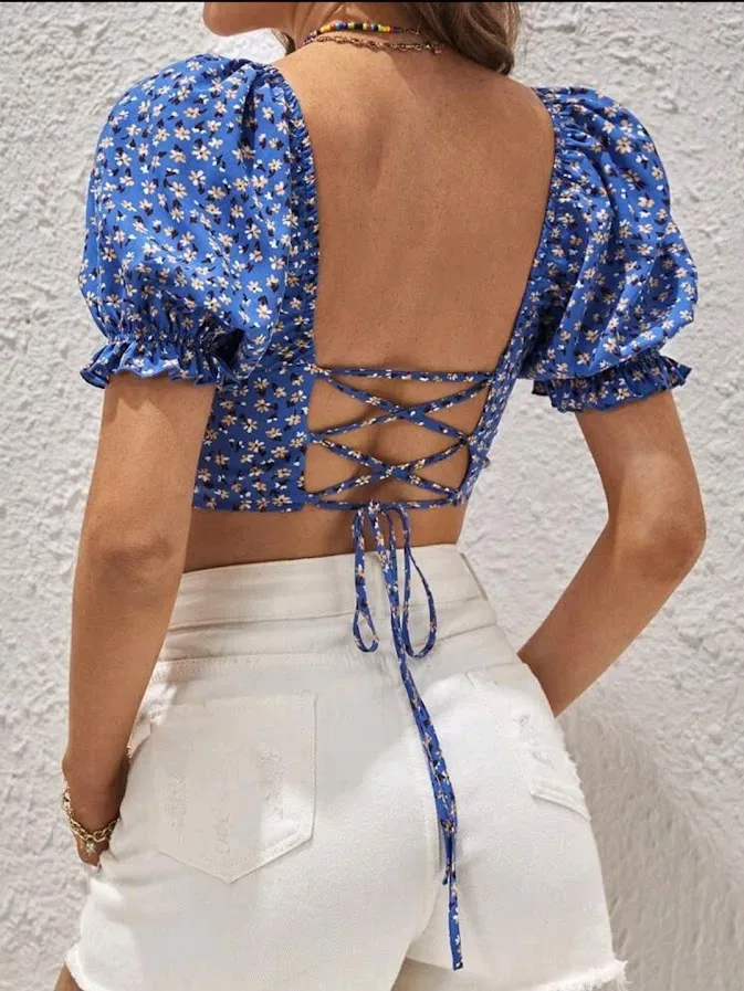 Crop Top azul floreado
