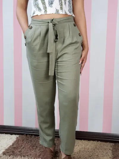 Pantalón EYM para dama color verde musgo