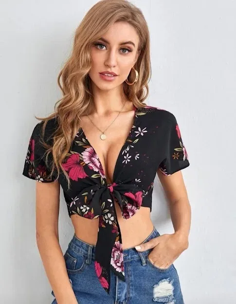 Blusa para dama color negra con flores