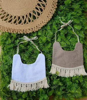 Babero para niña reversible