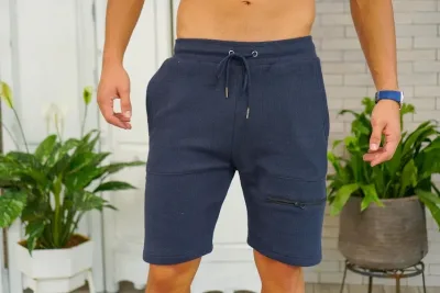 Short para caballero color azul oscuro