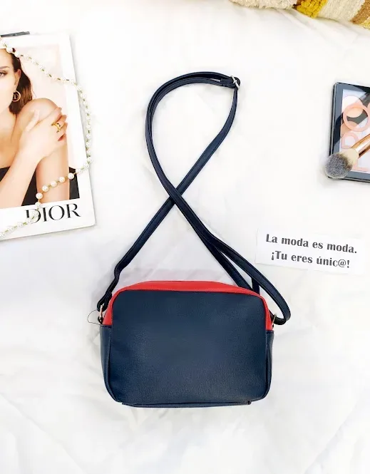 Bolso Náutica para dama  color azul blanco y rojo