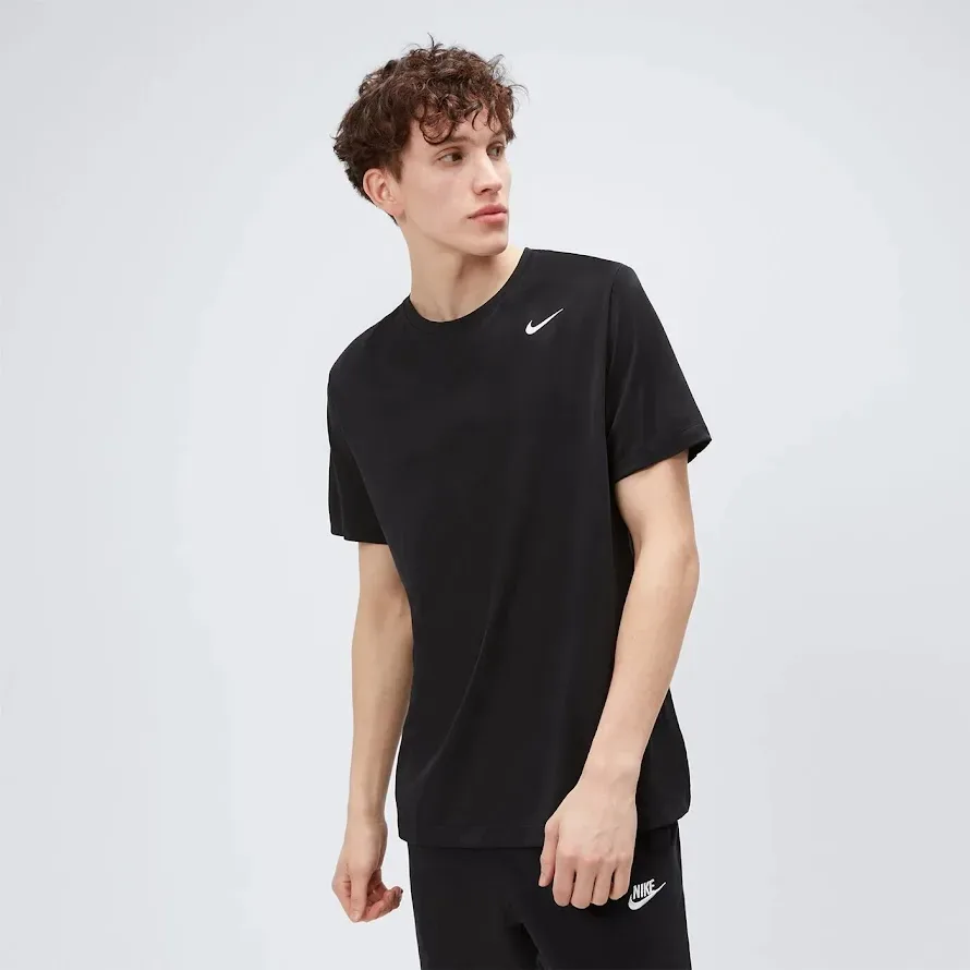 Camiseta Nike deportiva Negra