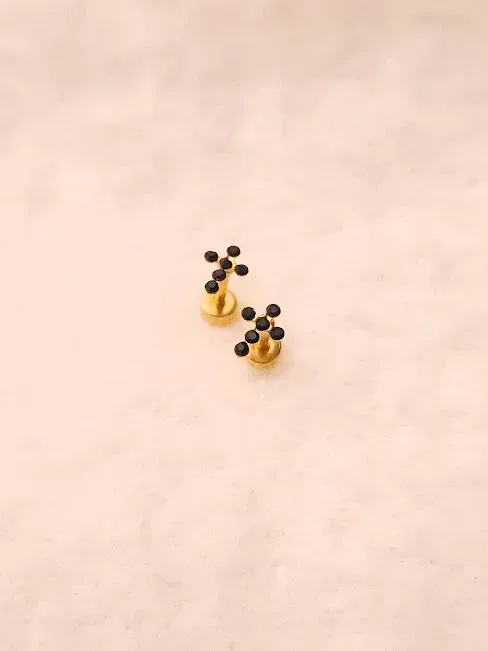 Aretes para dama de acero inoxidable con diseño de cruz