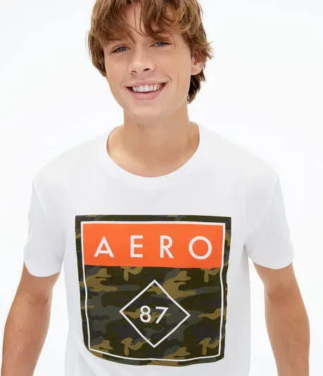 Camiseta Aereopostal color blanca.