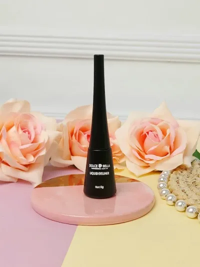 Delineador plumón Dolce Bella para dama color negro