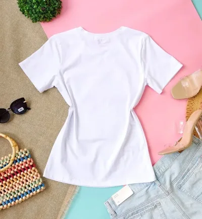 Camiseta para dama color blanco con diseño de mujer con sombrero