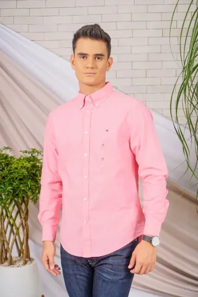 Camisa Tommy Hilfiger para caballero color rosa