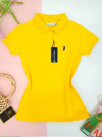 Camiseta Polo Cambrige Club para dama color amarillo