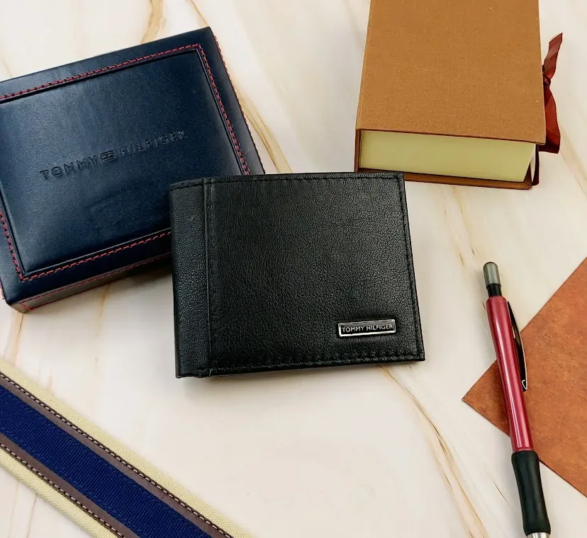 Billetera Tommy Hilfiger color negro