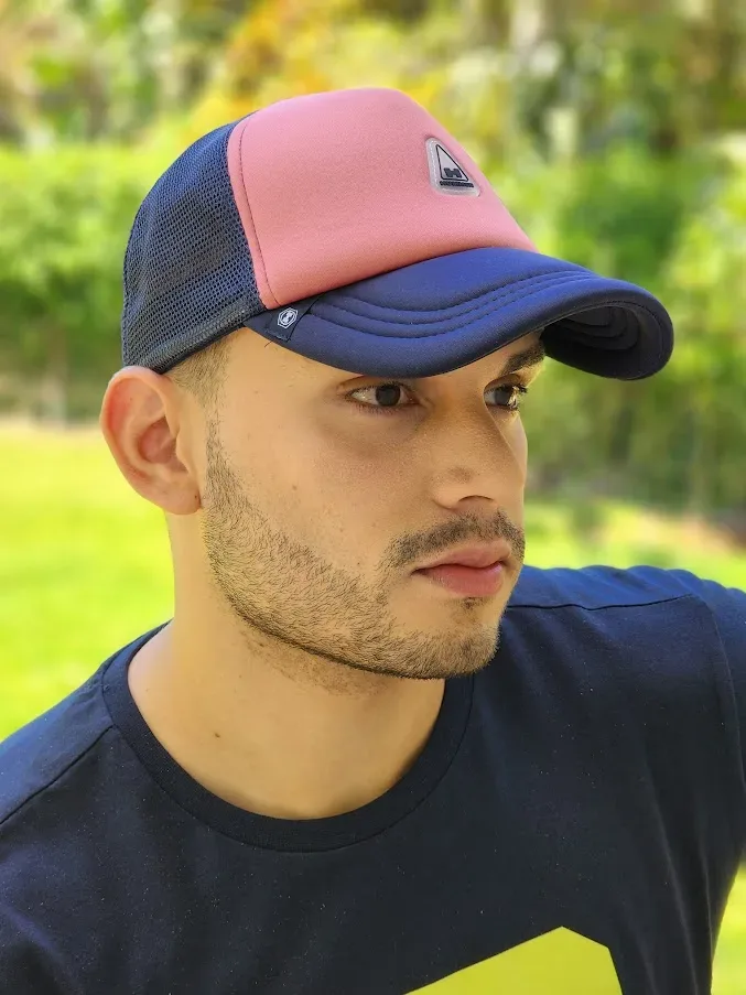 Gorra Hummer para caballero color rosa con azul