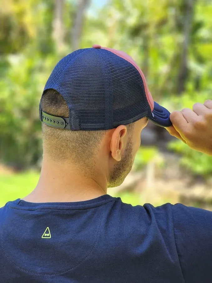 Gorra Hummer para caballero color rosa con azul