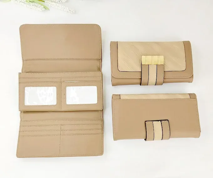 Cartera para dama color café
