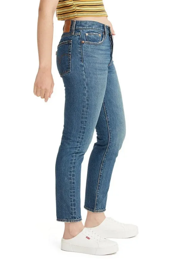 Jeans Levis para dama Wedgie 0110