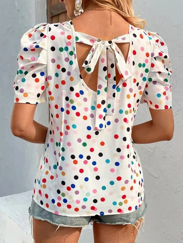 Blusa para dama color blanco con estampado de colores y manga de farol